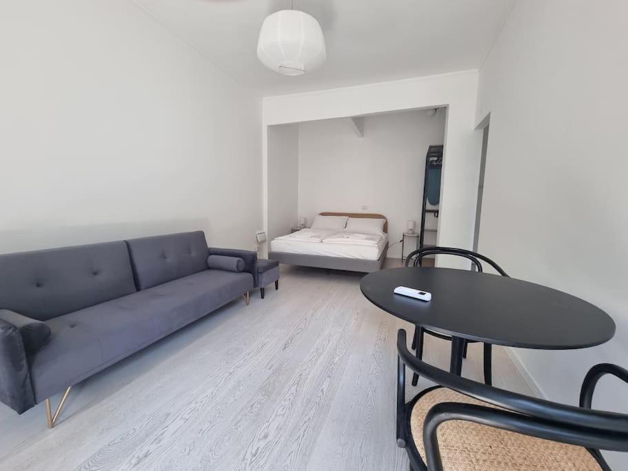 Milan New Apartment In Lively Central Area Exteriör bild